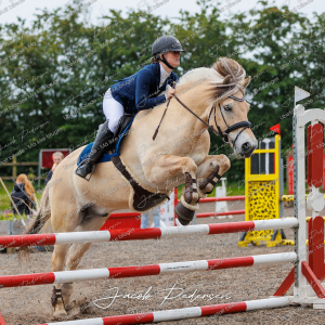 Nibe_Klasse_19_JM_Senior_Spring-23