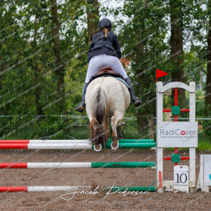 Nibe_Klasse_19_JM_Senior_Spring-69