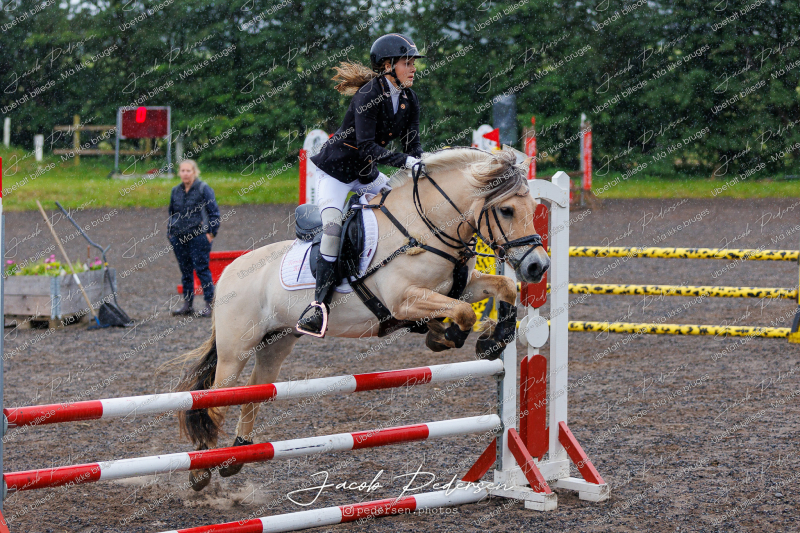 Nibe_Klasse_19_JM_Senior_Spring-77